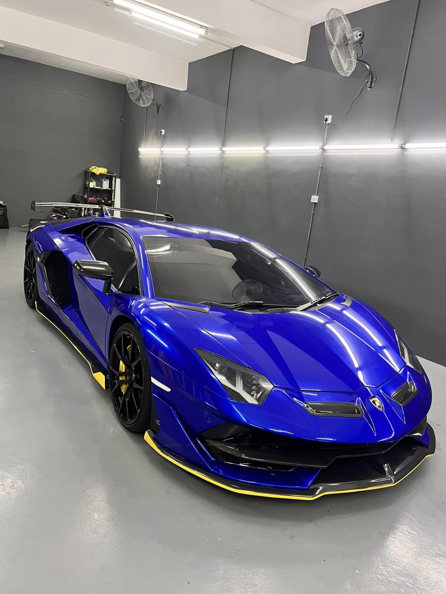 Lamborghini LP700 AVENTADOR SVJ BODYKIT CONVERSION